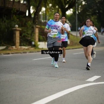 Runner Photo 8399390