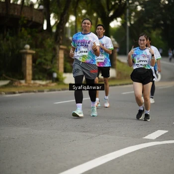 Runner Photo 8399395