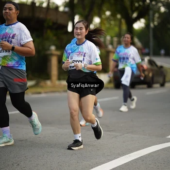 Runner Photo 8399396
