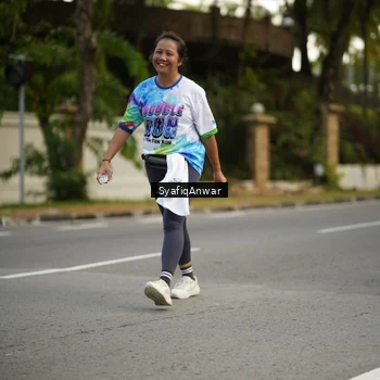 Runner Photo 8399409