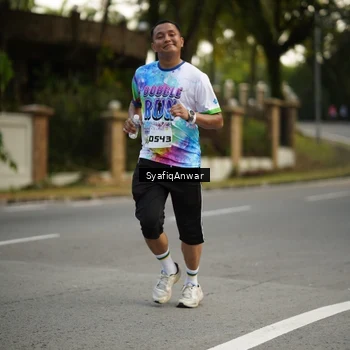 Runner Photo 8399411