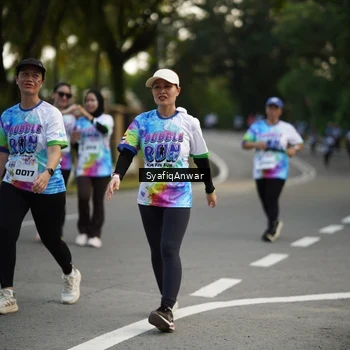 Runner Photo 8399417