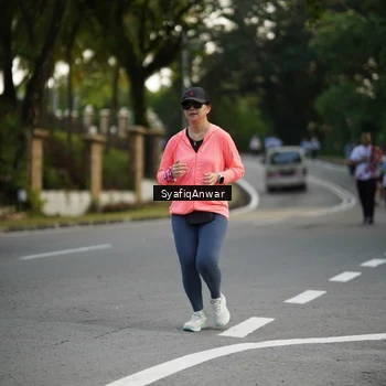 Runner Photo 8399431