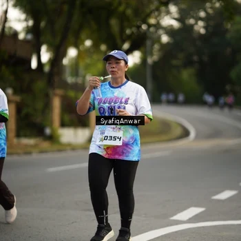Runner Photo 8399435
