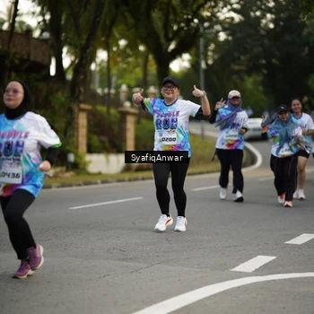 Runner Photo 8399440