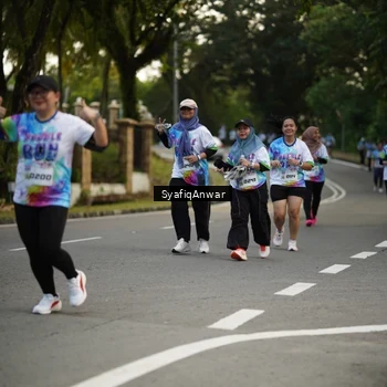 Runner Photo 8399443