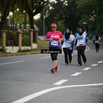 Runner Photo 8399461