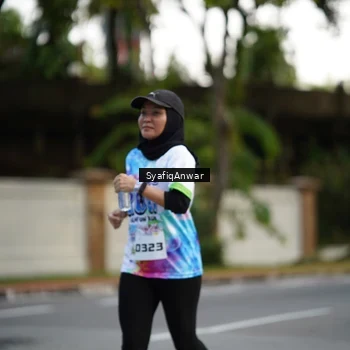 Runner Photo 8399475