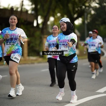 Runner Photo 8399490