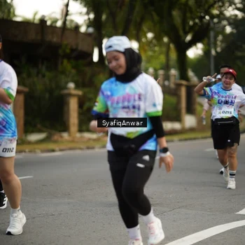 Runner Photo 8399491