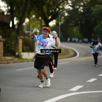 Runner Photo 8399496