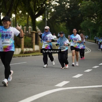 Runner Photo 8399499