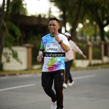 Runner Photo 8399503