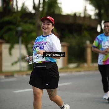 Runner Photo 8399504