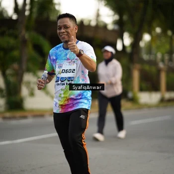 Runner Photo 8399507