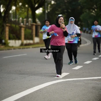 Runner Photo 8399511