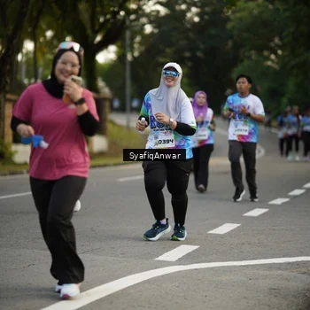 Runner Photo 8399513