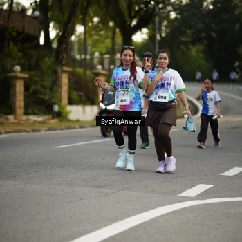 Runner Photo 8399528