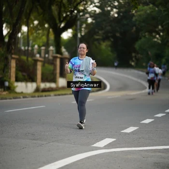 Runner Photo 8399548