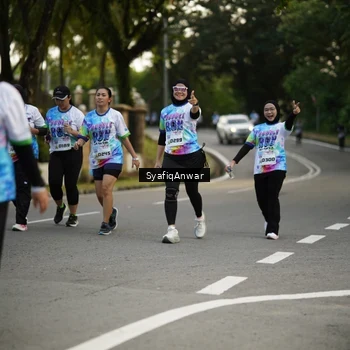 Runner Photo 8399553
