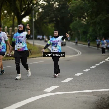 Runner Photo 8399554