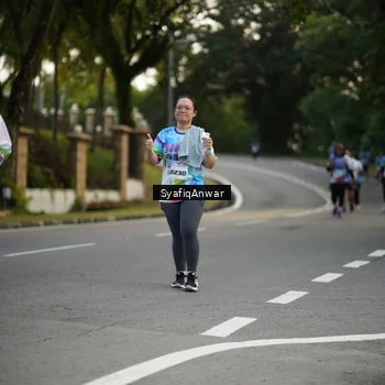 Runner Photo 8399565