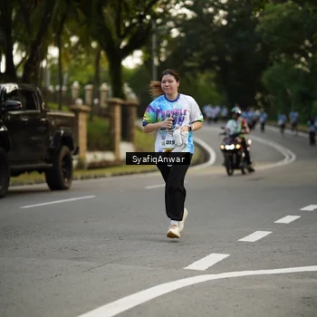 Runner Photo 8399570