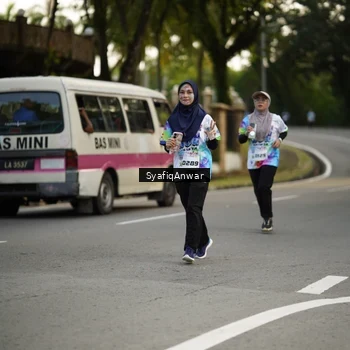 Runner Photo 8399586