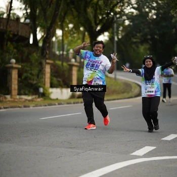 Runner Photo 8399590
