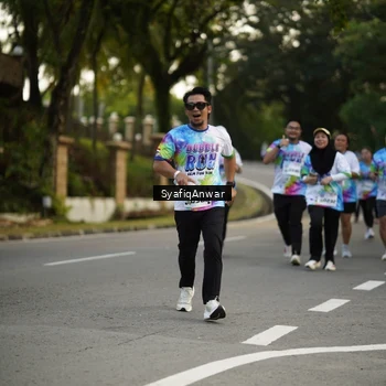 Runner Photo 8399598