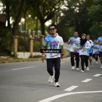Runner Photo 8399600