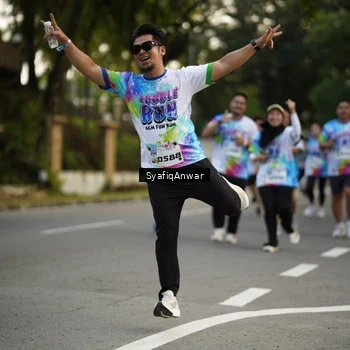 Runner Photo 8399601