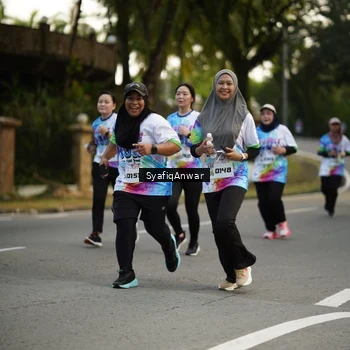 Runner Photo 8399618