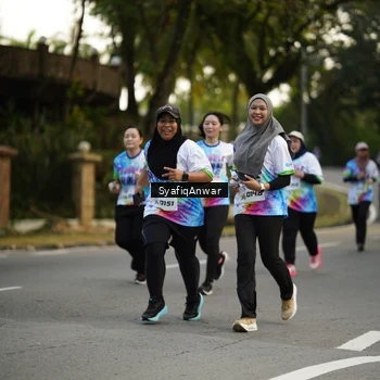 Runner Photo 8399619