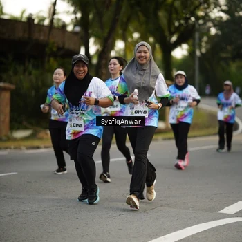 Runner Photo 8399620