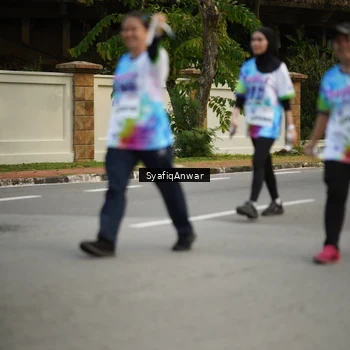 Runner Photo 8399635