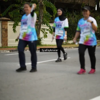 Runner Photo 8399636