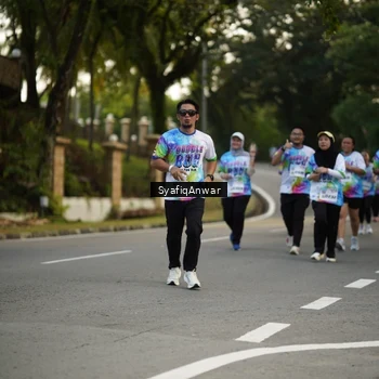 Runner Photo 8399638