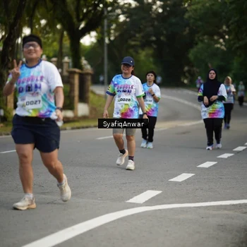 Runner Photo 8399644