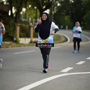 Runner Photo 8399650