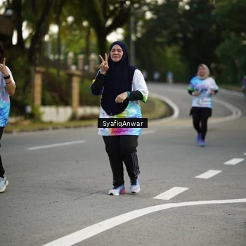 Runner Photo 8399651