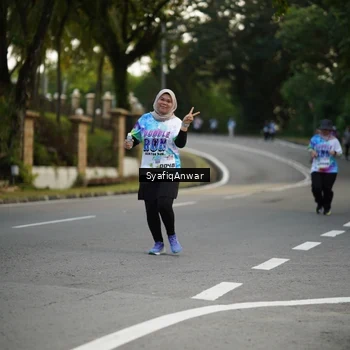Runner Photo 8399653