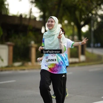 Runner Photo 8399663