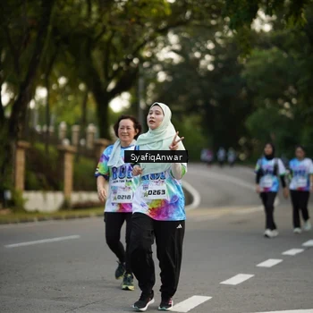 Runner Photo 8399666