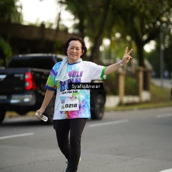 Runner Photo 8399669