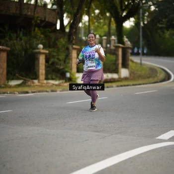 Runner Photo 8399670