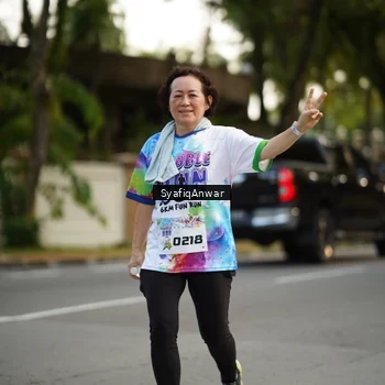 Runner Photo 8399673