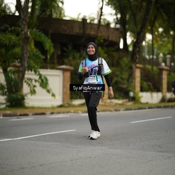 Runner Photo 8399680