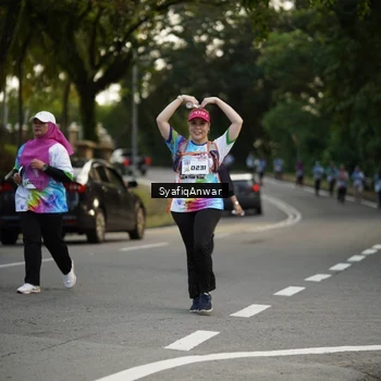 Runner Photo 8399684