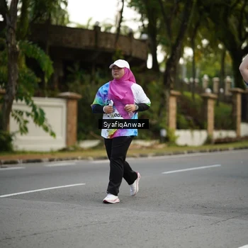Runner Photo 8399688